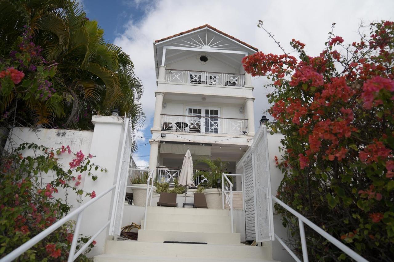 Bianca Bay 3 Bedroom West Coast Beach Front Villa Saint James Dış mekan fotoğraf