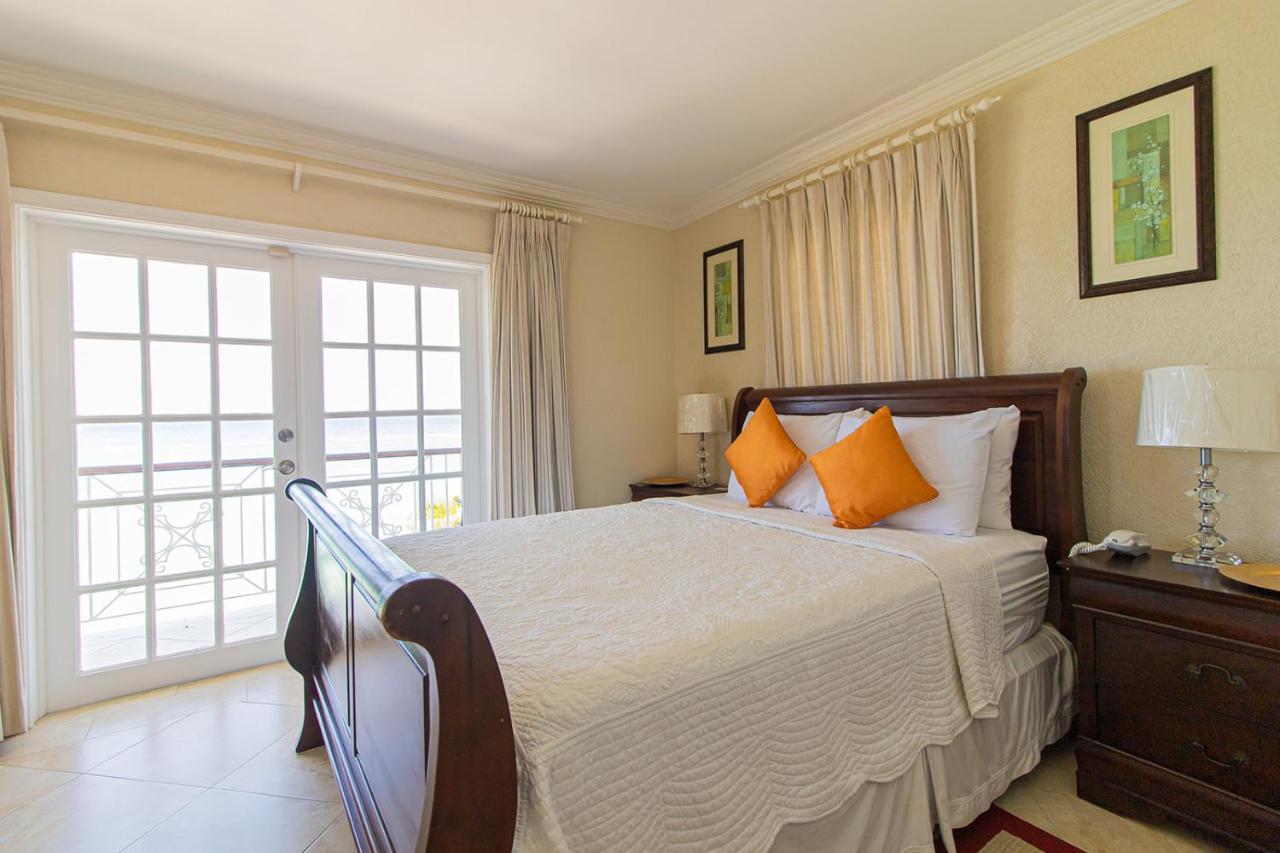 Bianca Bay 3 Bedroom West Coast Beach Front Villa Saint James Dış mekan fotoğraf